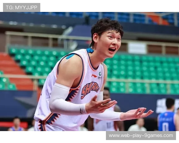 CBA球员展现职业风采，cba职业篮球运动员