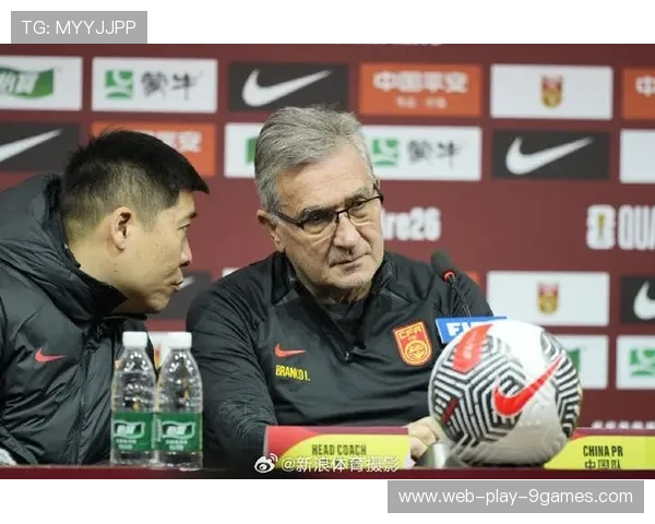 世界杯新闻发布会：教练如何回应媒体尖锐问题，世界杯球员采访